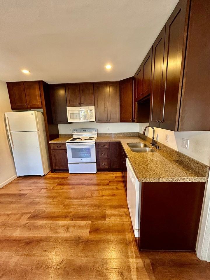 4960 Clairemont Mesa Blvd #102 - Photo 3 of 5