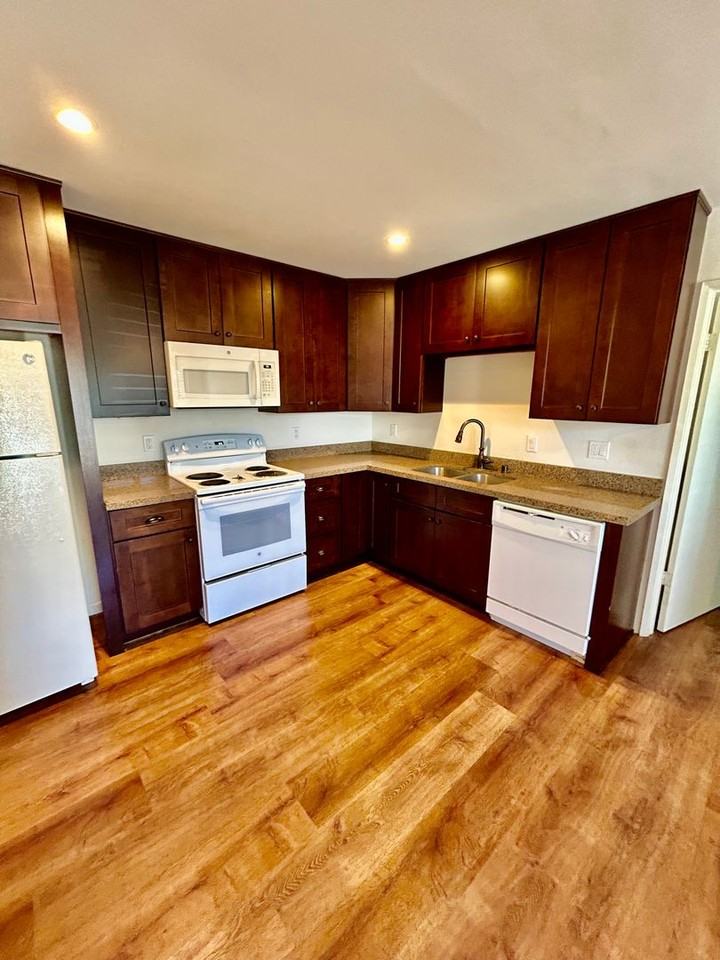 4960 Clairemont Mesa Blvd #102 - Photo 4 of 5