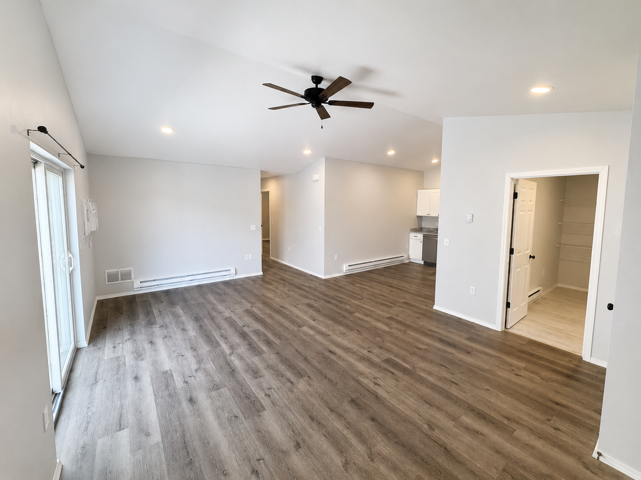 2907 Patch St - Photo 5 of 26