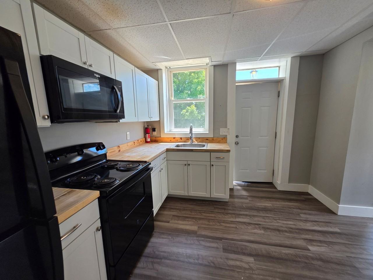 3208 Willett Rd - Photo 2 of 14