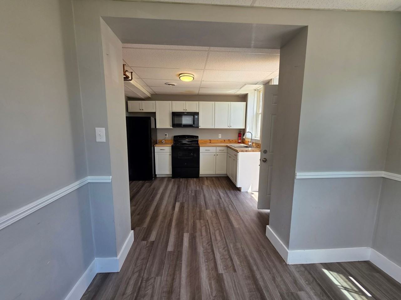 3208 Willett Rd - Photo 3 of 14