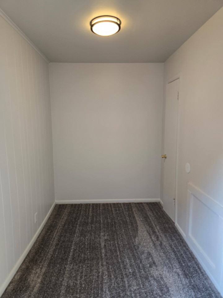 211 Bessemer AveApt. 2 #2ndFL - Photo 6 of 21