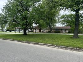 featured image of 825 S Cherokee St