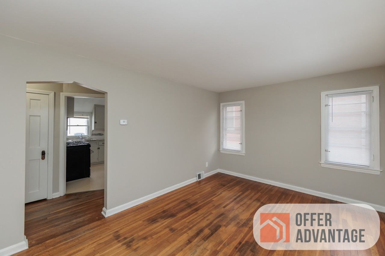 12024 Darlington Ave #1 - Photo 4 of 10