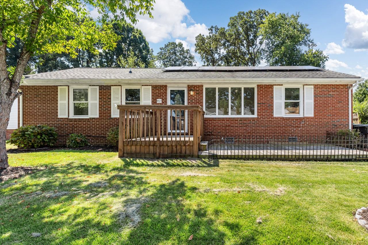 917 Yorkshire Rd #1