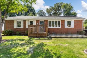 featured image of 917 Yorkshire Rd #1