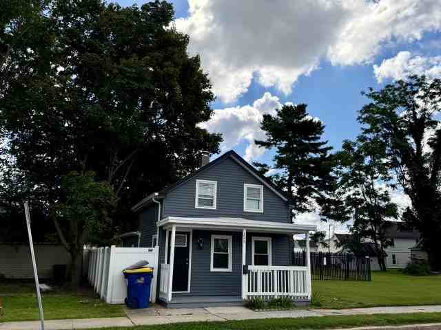 205 S Washington St #1 - Photo 2 of 19