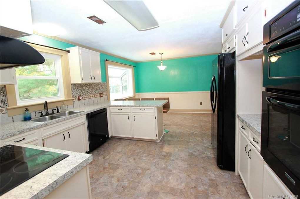 602 12th Ave Ne #1A - Photo 5 of 16