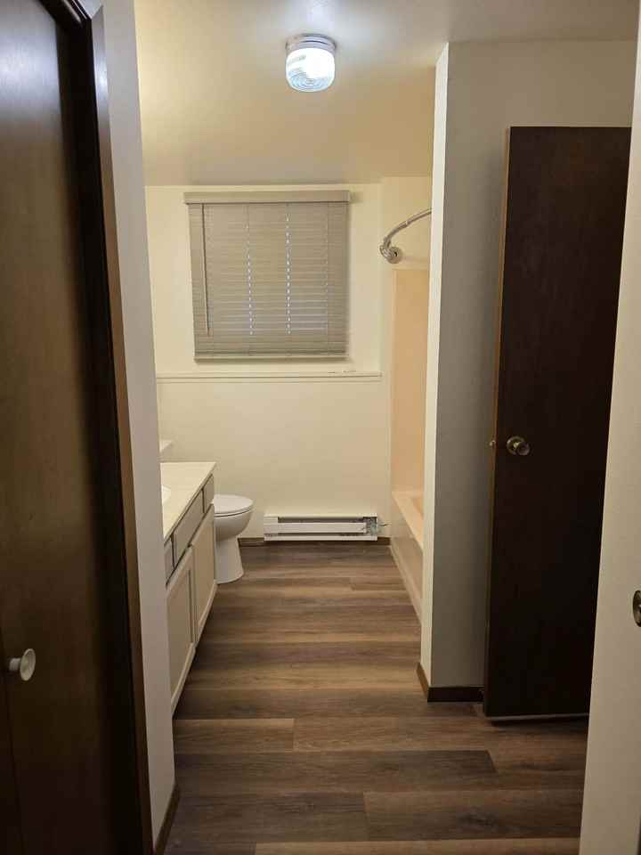 317 3rd Ave Se #2 - Photo 4 of 6