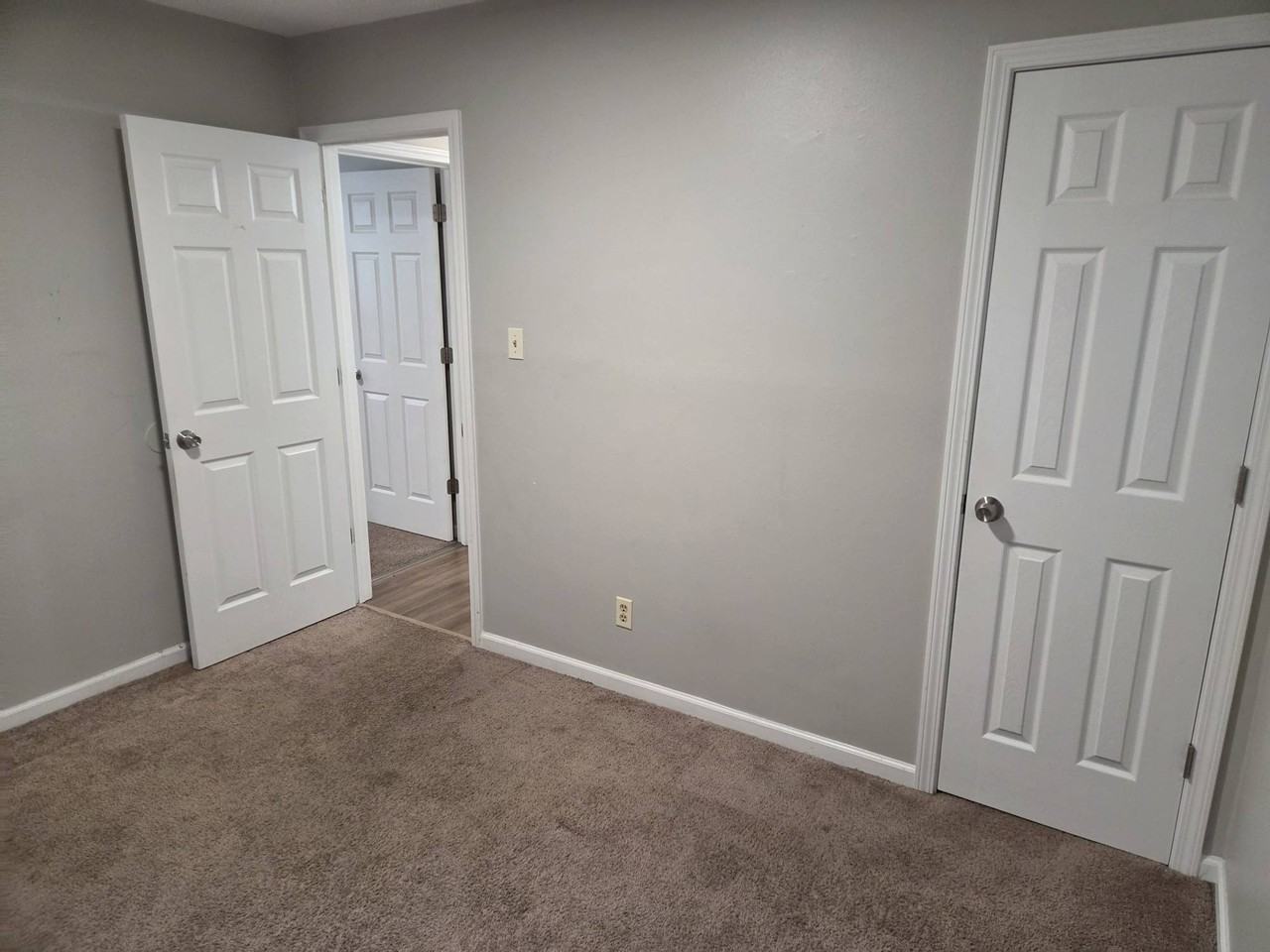2500 Westacre Dr #1 - Photo 7 of 8