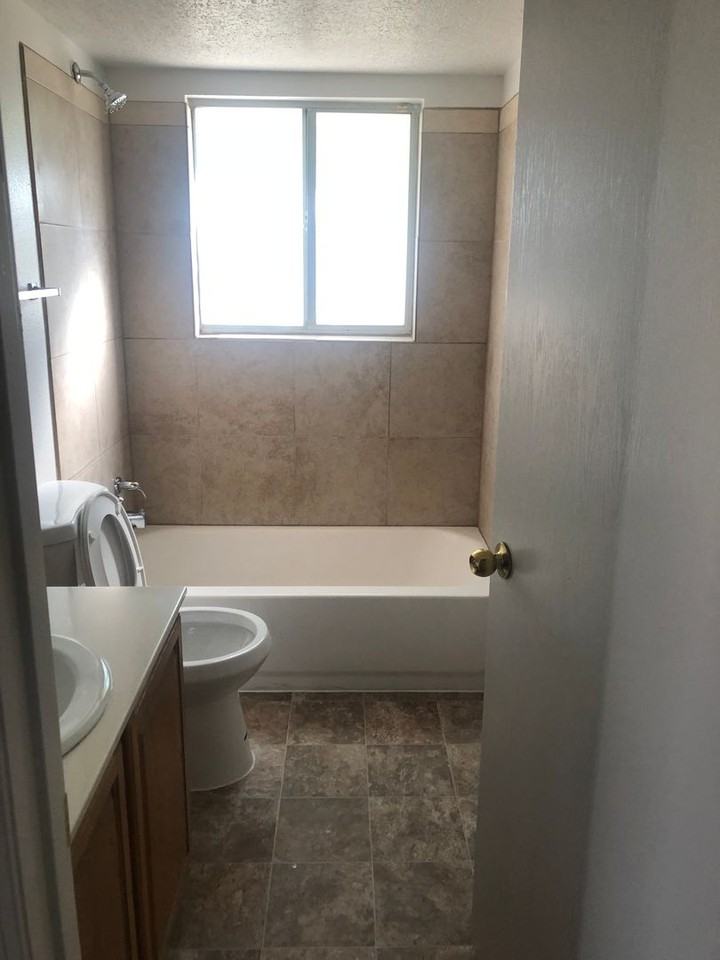2621 Sandia Loop Ne - Photo 3 of 14