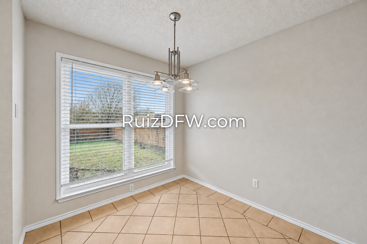 1865 Kings Canyon Cir - Photo 6 of 19