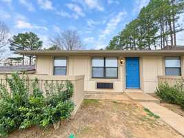 featured image of 1375 College Station Rd