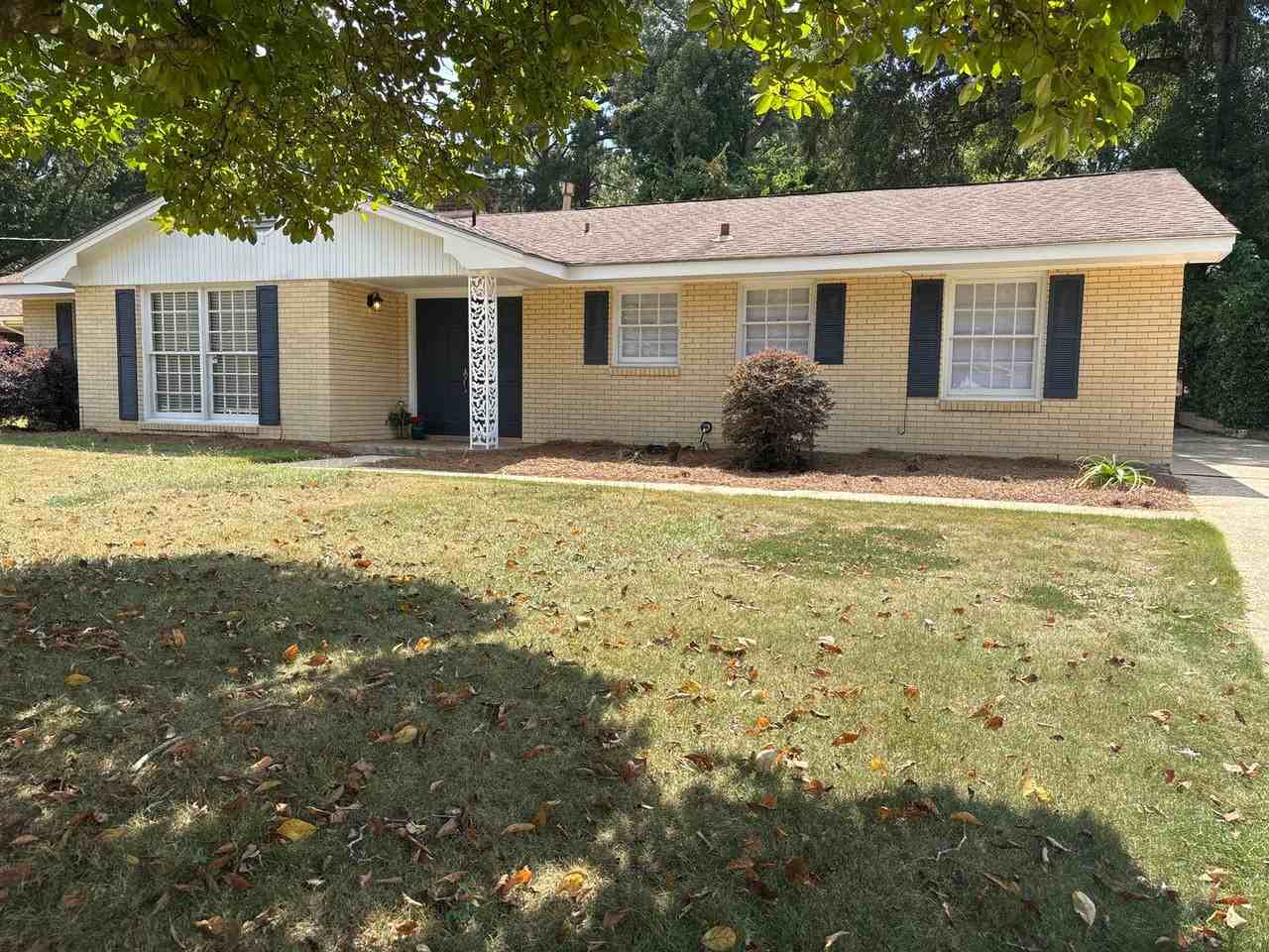 3920 Meredith Dr - Photo 3 of 44