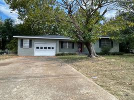 featured image of 1105 S Palestine St #1