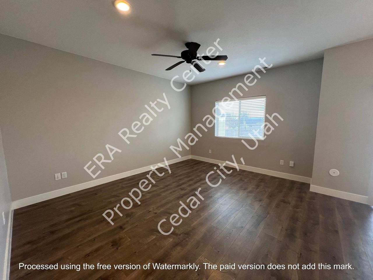 1677 N Main St #14 - Photo 4 of 20