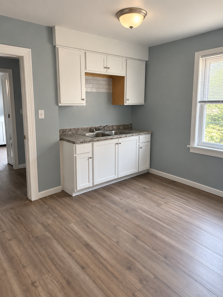 2210 Blades Ave - Photo 4 of 7