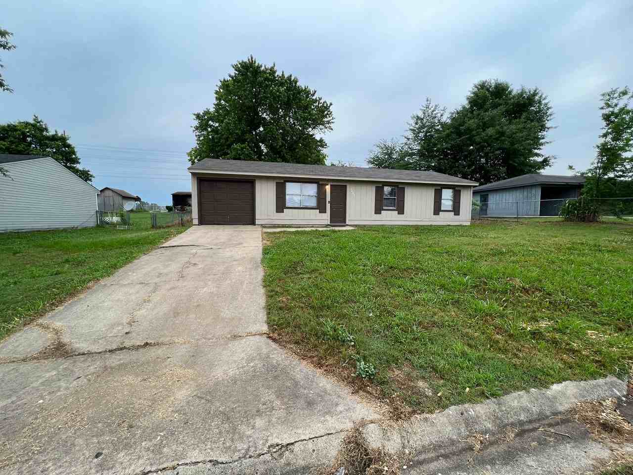 3605 Rickey Dr - Photo 2 of 12