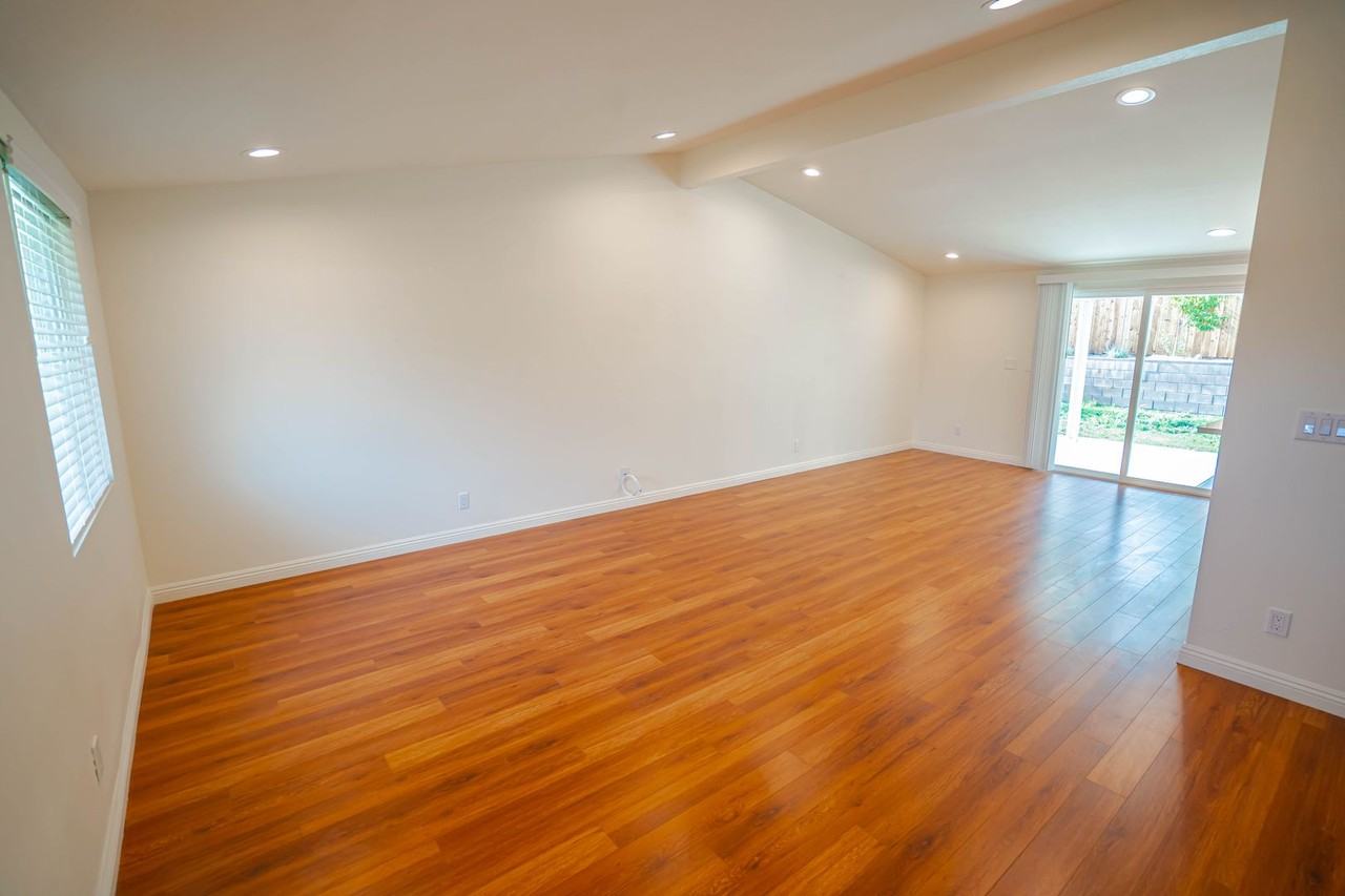 18905 Felbridge St - Photo 2 of 17
