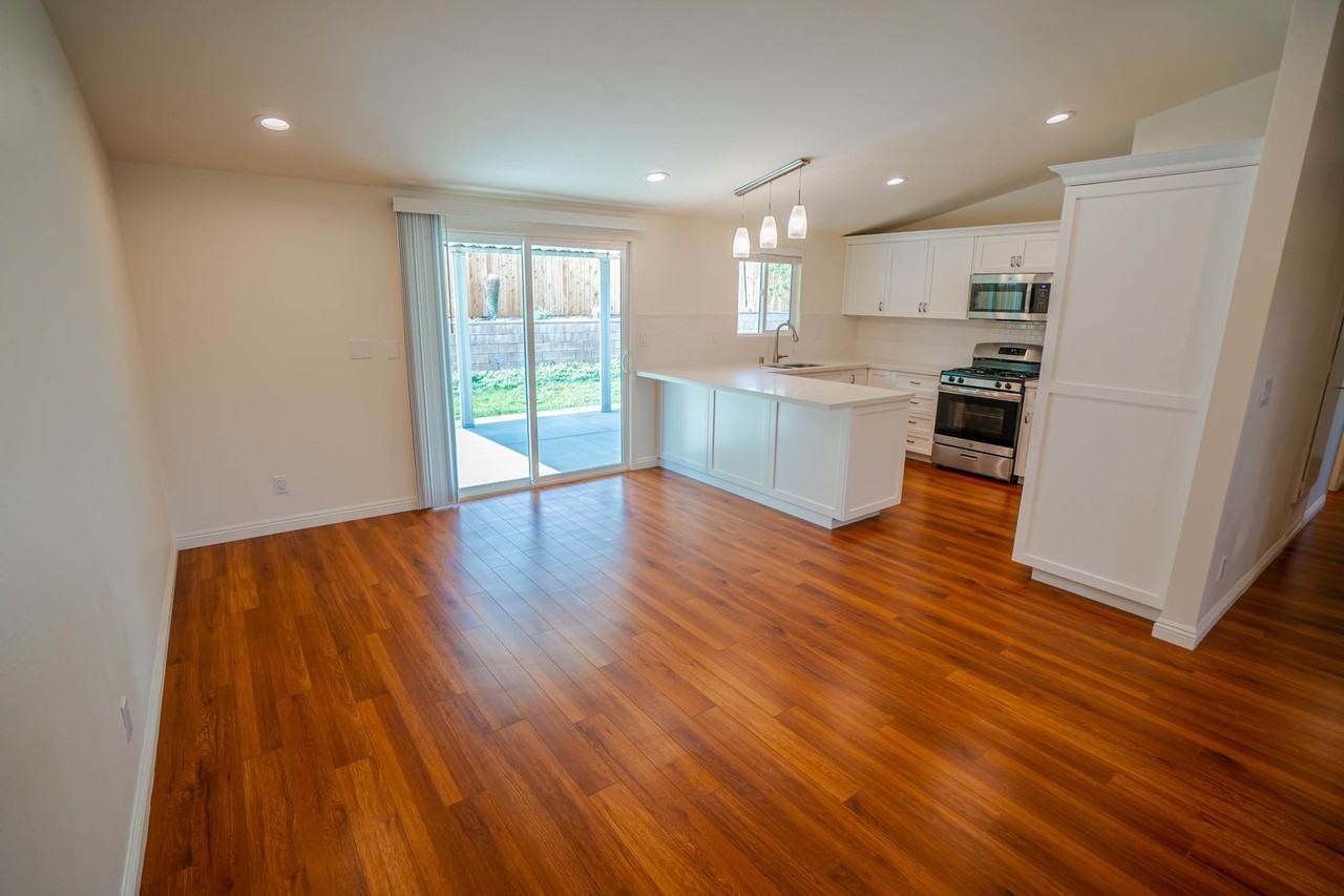 18905 Felbridge St - Photo 4 of 17