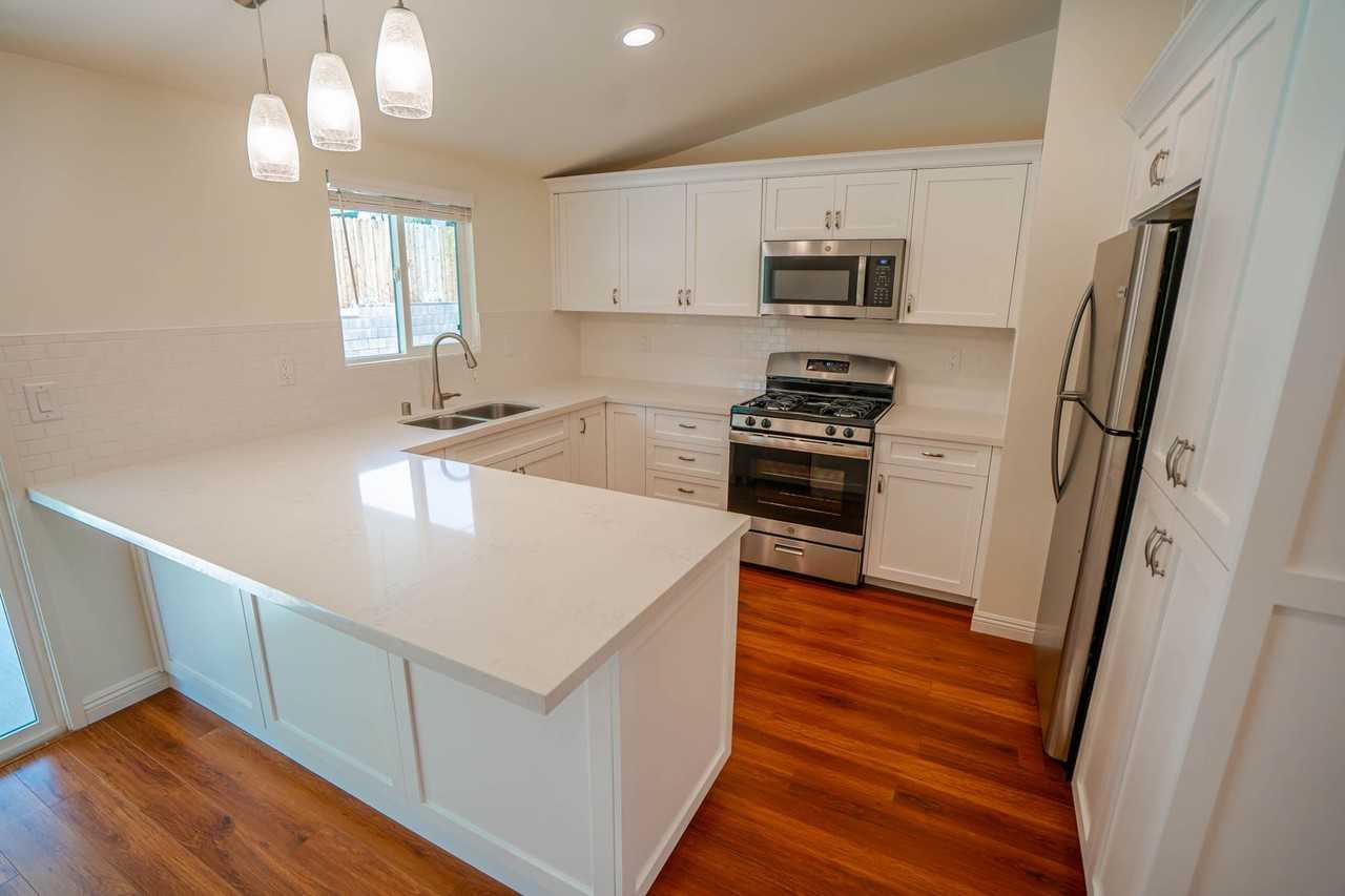 18905 Felbridge St - Photo 5 of 17