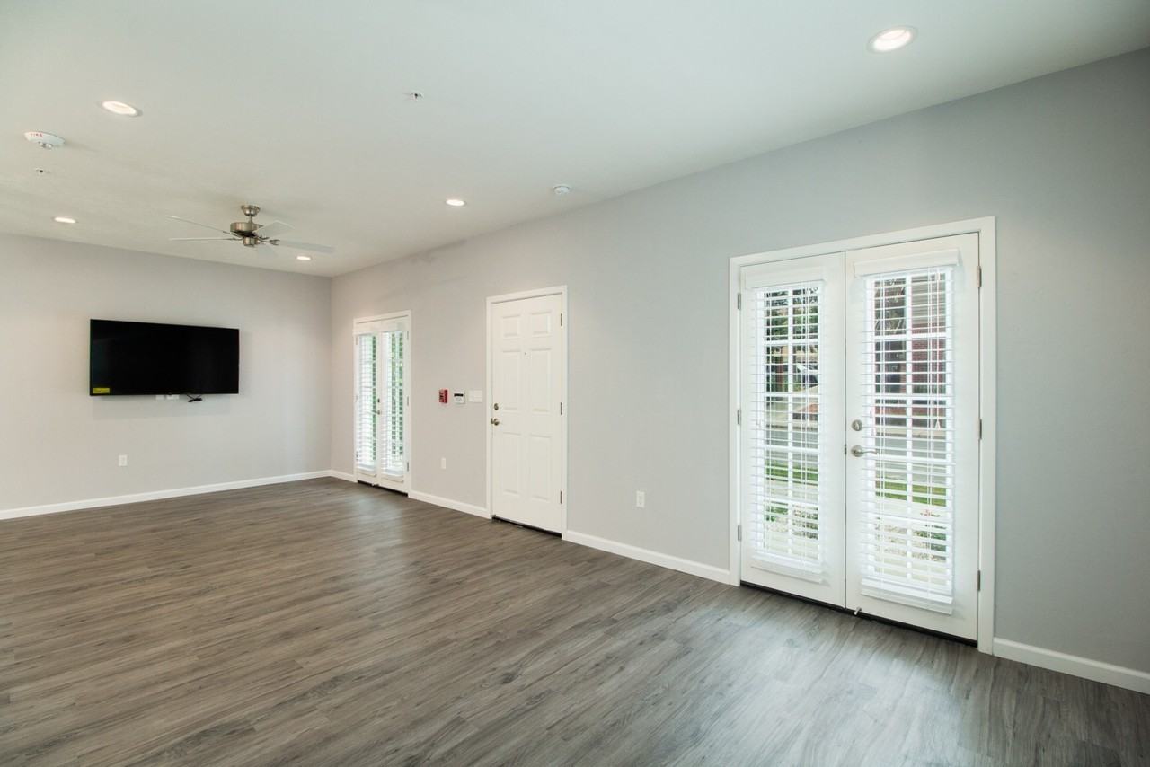 834 Sw 9th St - Photo 5 of 24