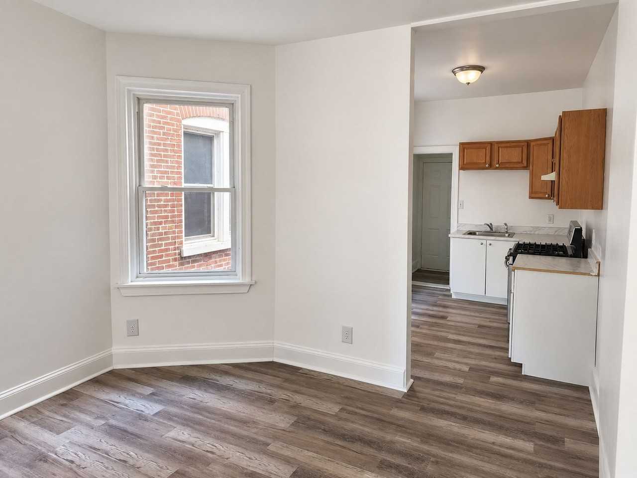 209 S Harrison St - Photo 7 of 22