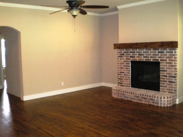 402 Collins St - Photo 3 of 23