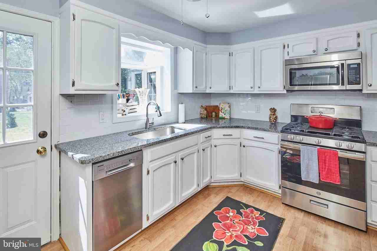214 Potomac Rd - Photo 7 of 21