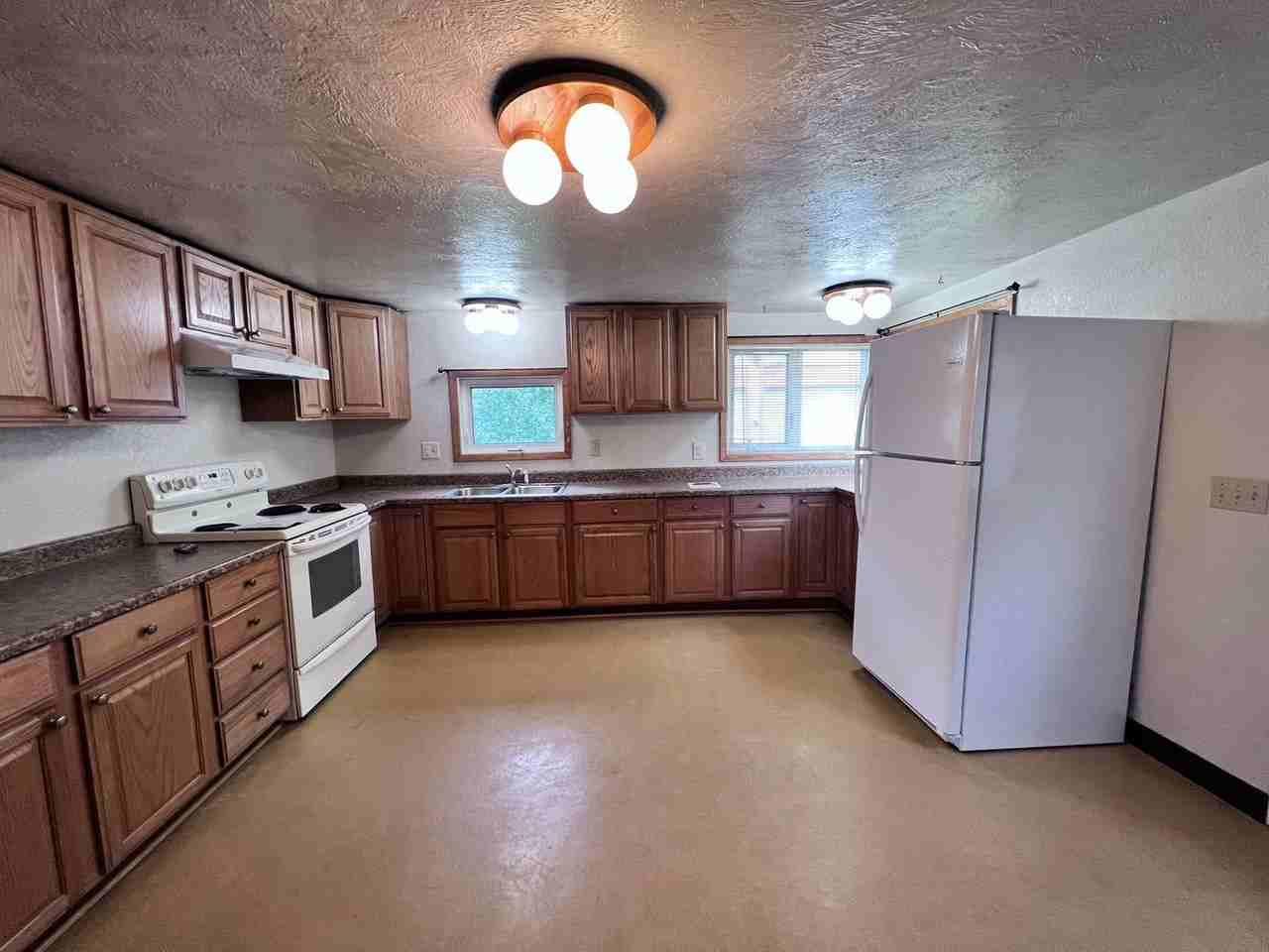 7 Antoinette Ave - Photo 5 of 17