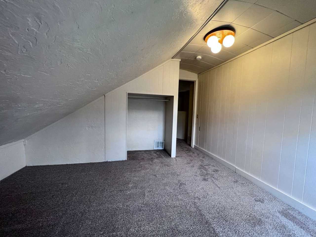 7 Antoinette Ave - Photo 4 of 15
