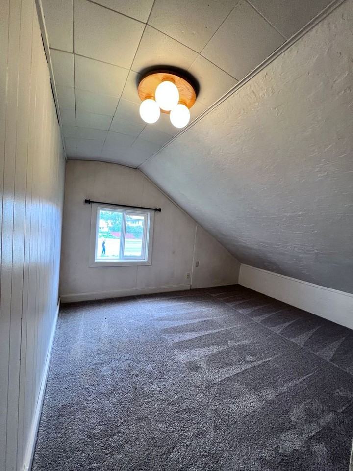 7 Antoinette Ave - Photo 6 of 15