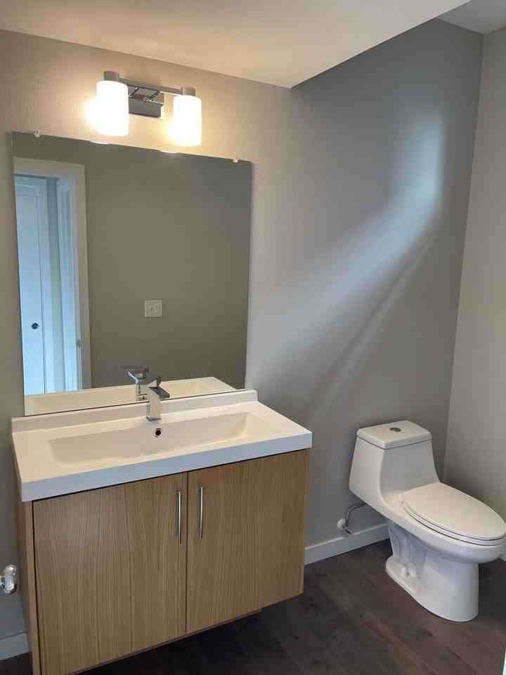5462 Se 57th Ave - Photo 6 of 15