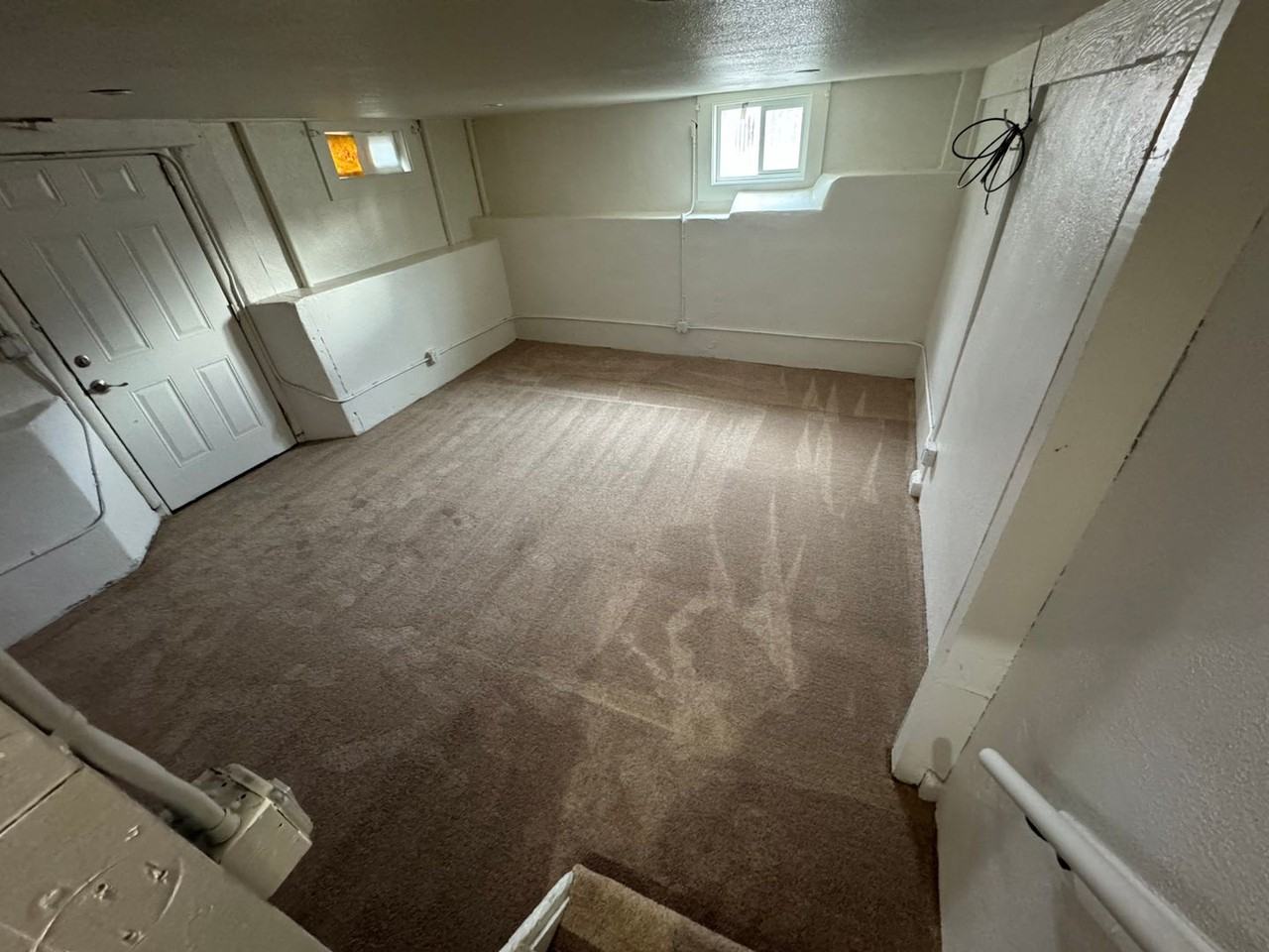 321 Locust St - Photo 5 of 22