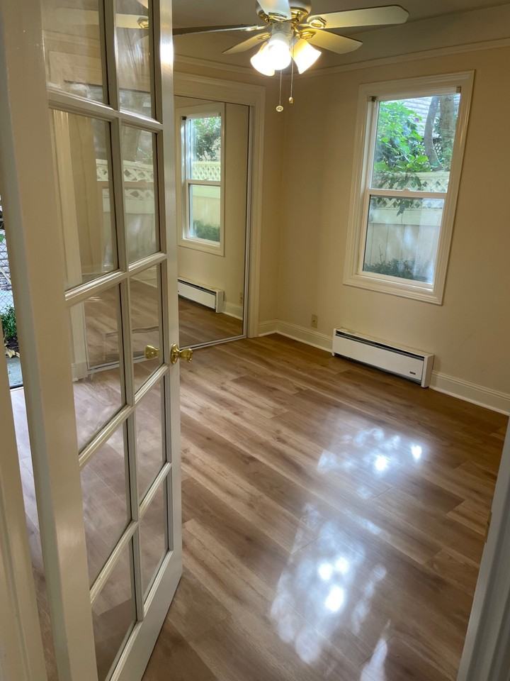 319 Lincoln St Apt C #C - Photo 3 of 9