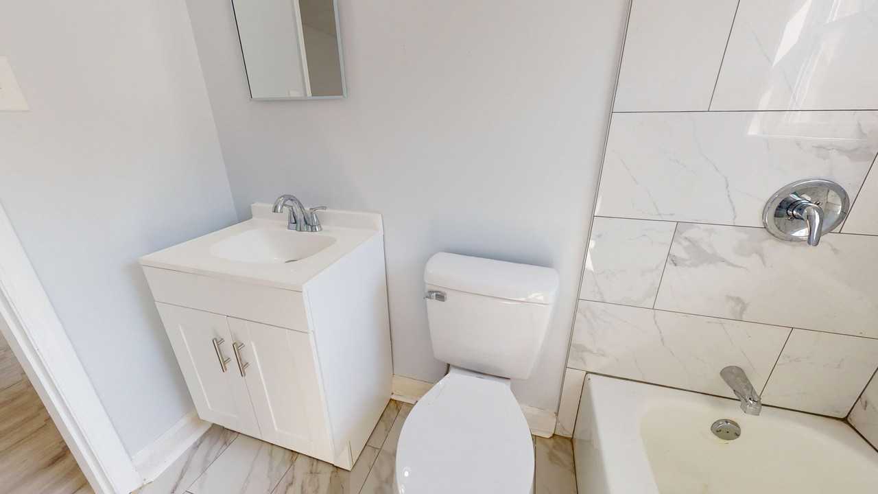 4538 Helena St - Photo 4 of 6