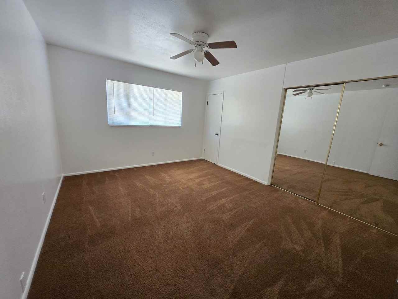 1219 W Summit St - Photo 7 of 15