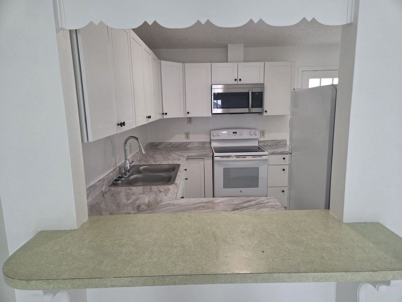 1716 Jupiter St - Photo 7 of 11