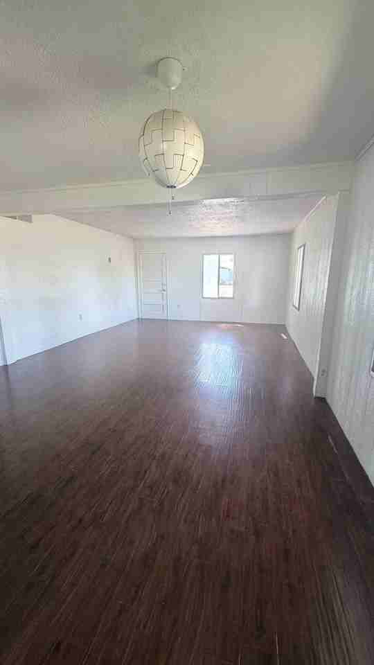901 S Roosevelt St - Photo 4 of 15