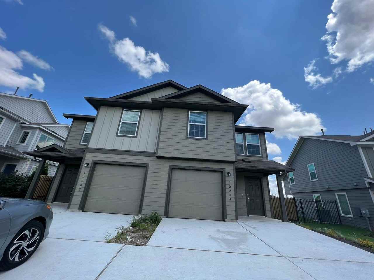 12204 12204 Scarlet way - Photo 3 of 19