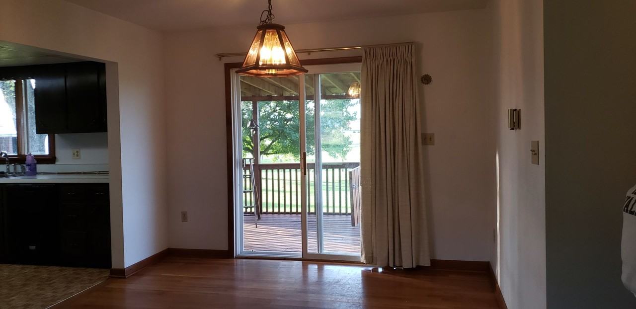 725 W Pine Grove Rd - Photo 3 of 18