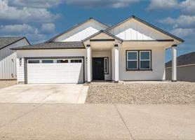 featured image of 761 Spyglass Dr