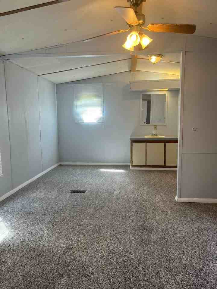 115 Nightingale Ct - Photo 3 of 7