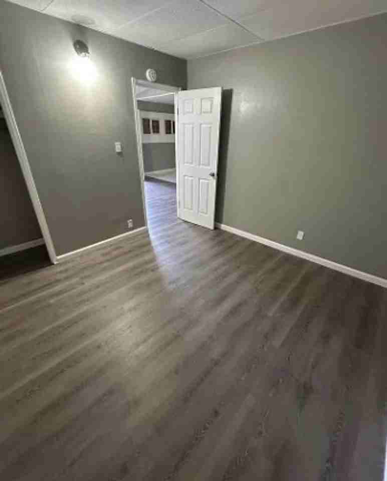 142 Saint Robert Dr - Photo 6 of 8