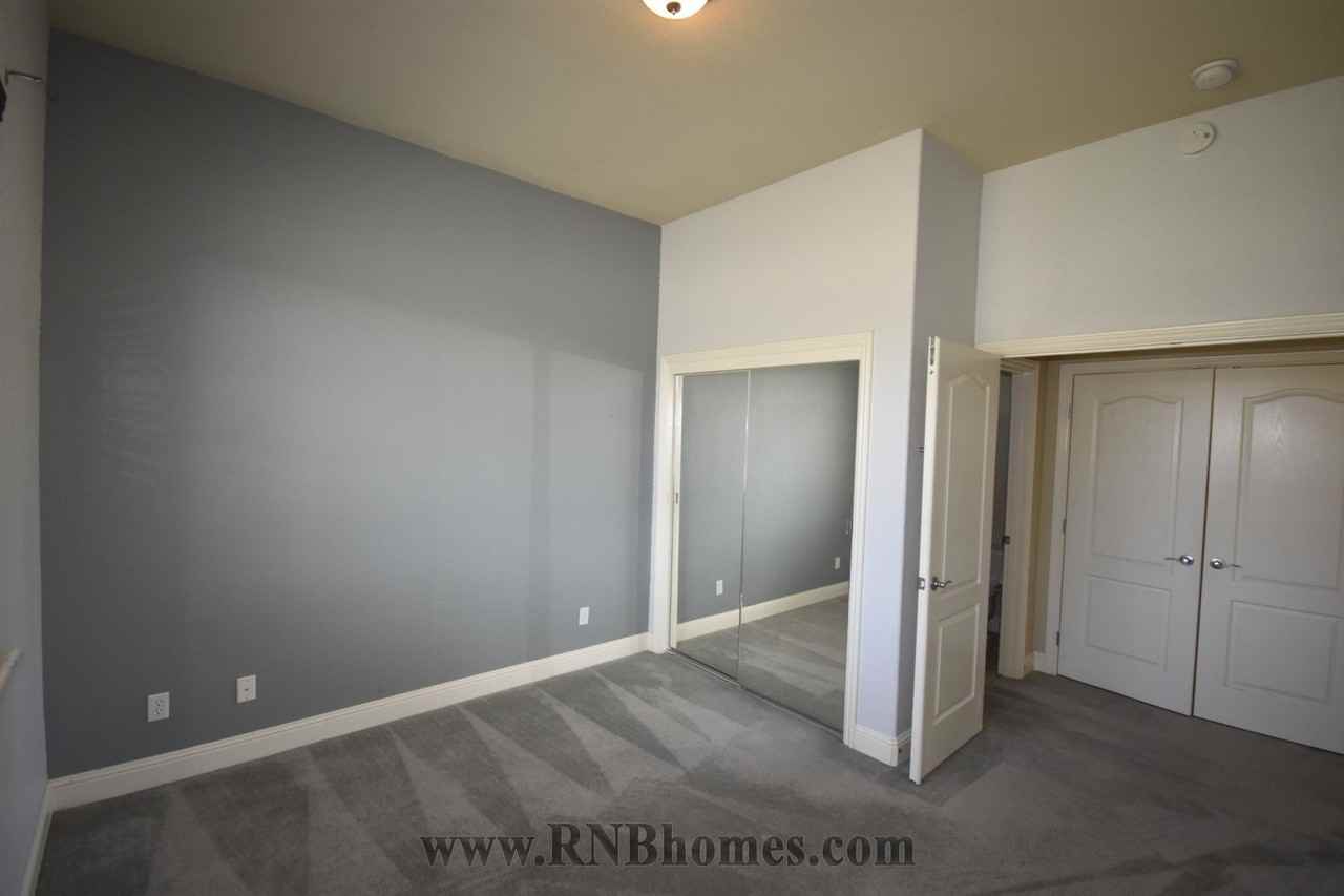 204 Dodd Pl - Photo 2 of 20
