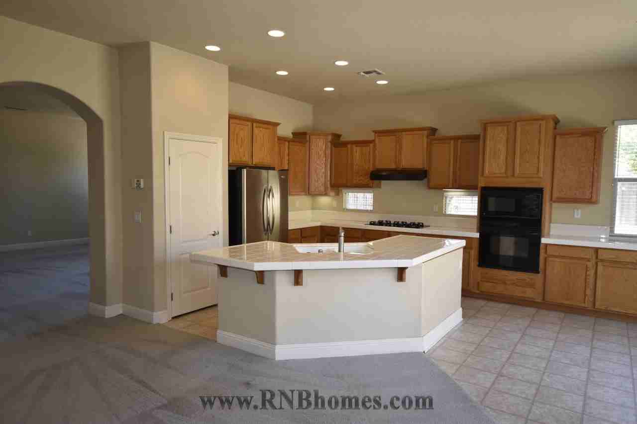 204 Dodd Pl - Photo 7 of 20