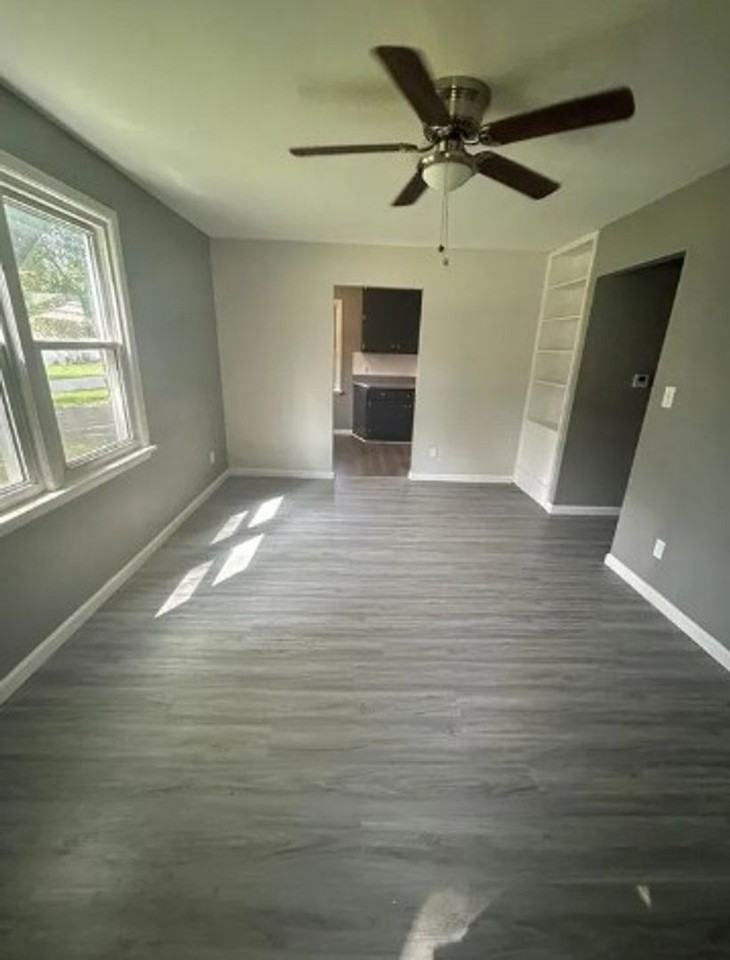 1729 Mullens Ave - Photo 3 of 12