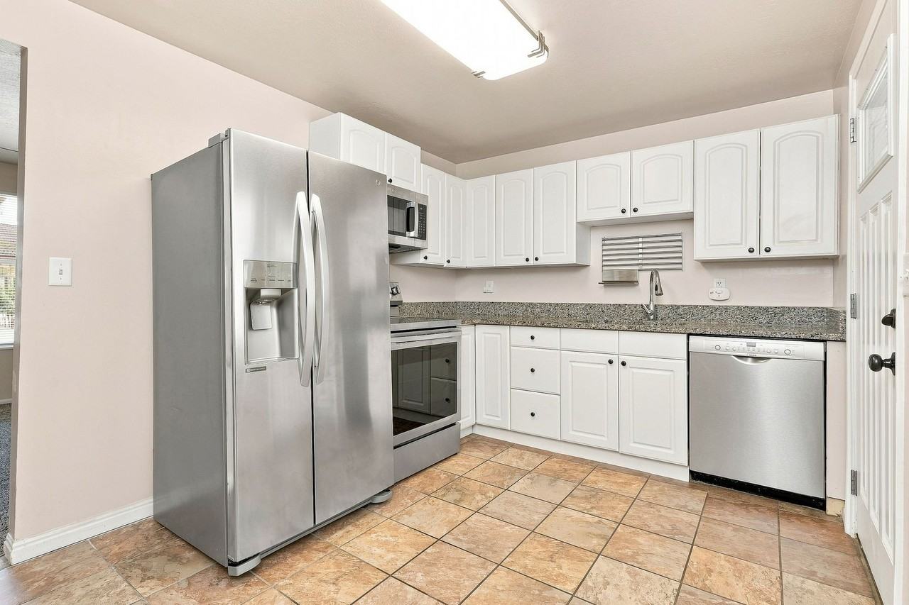 1064 Nayon Dr #I - Photo 7 of 15