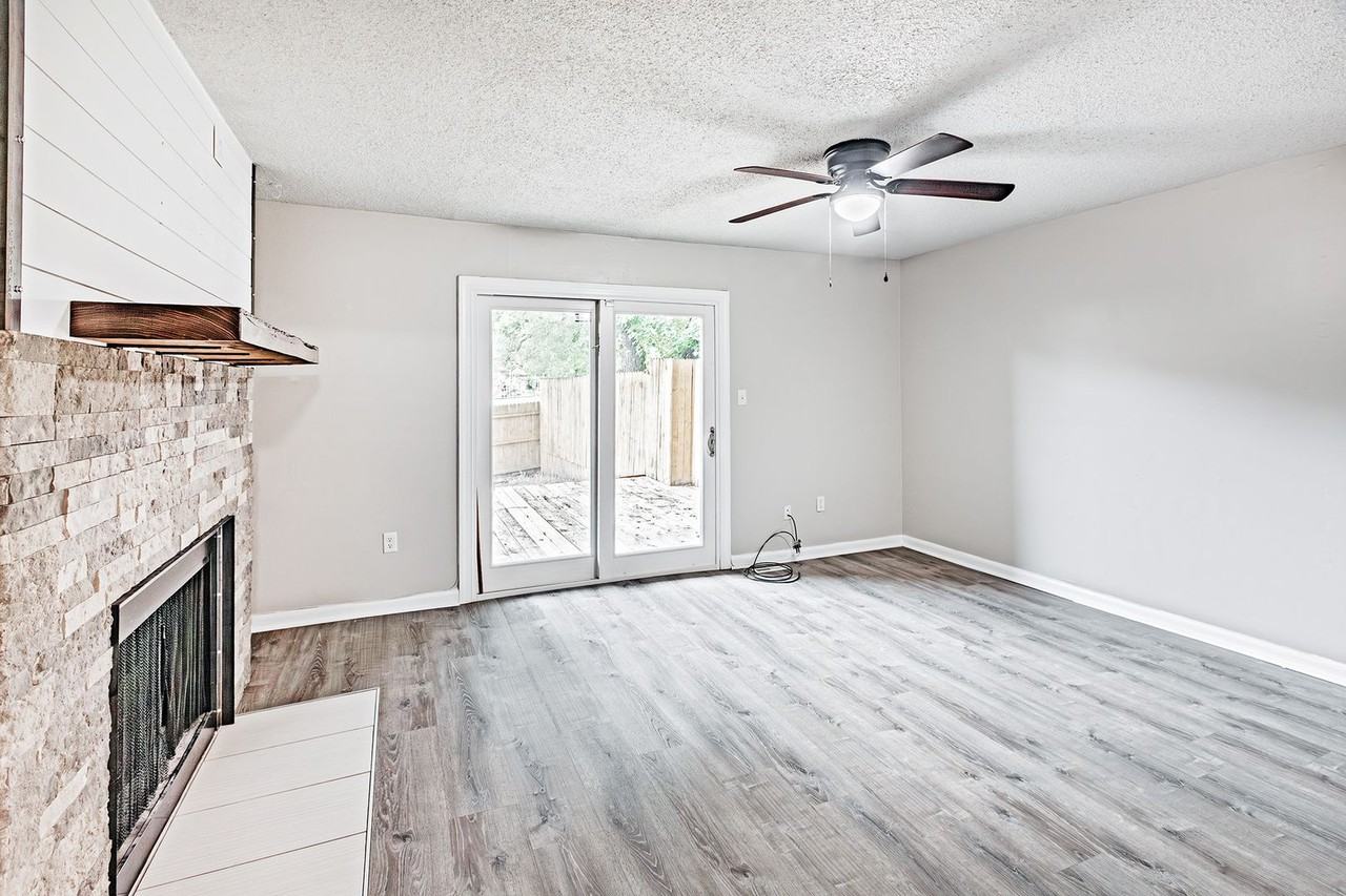 2204 Olden Ave - Photo 6 of 20