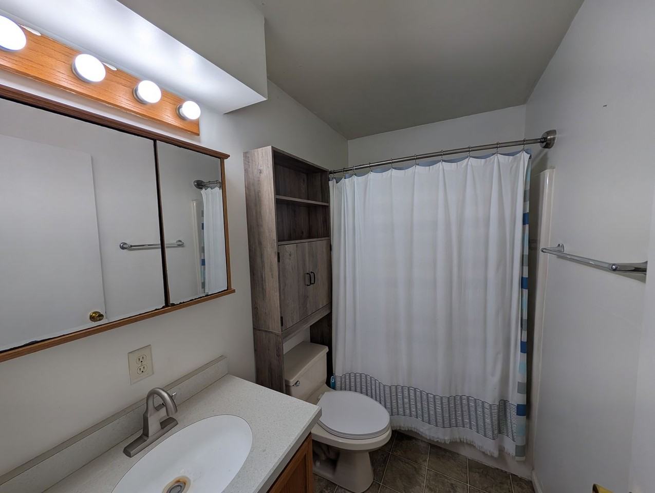 148 N Cleveland Ave - Photo 2 of 6